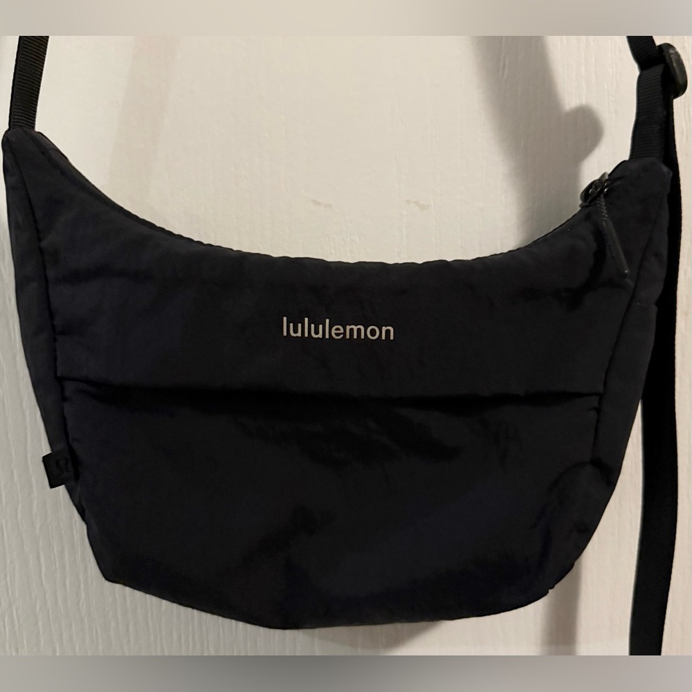 Lululemon crossbody bag